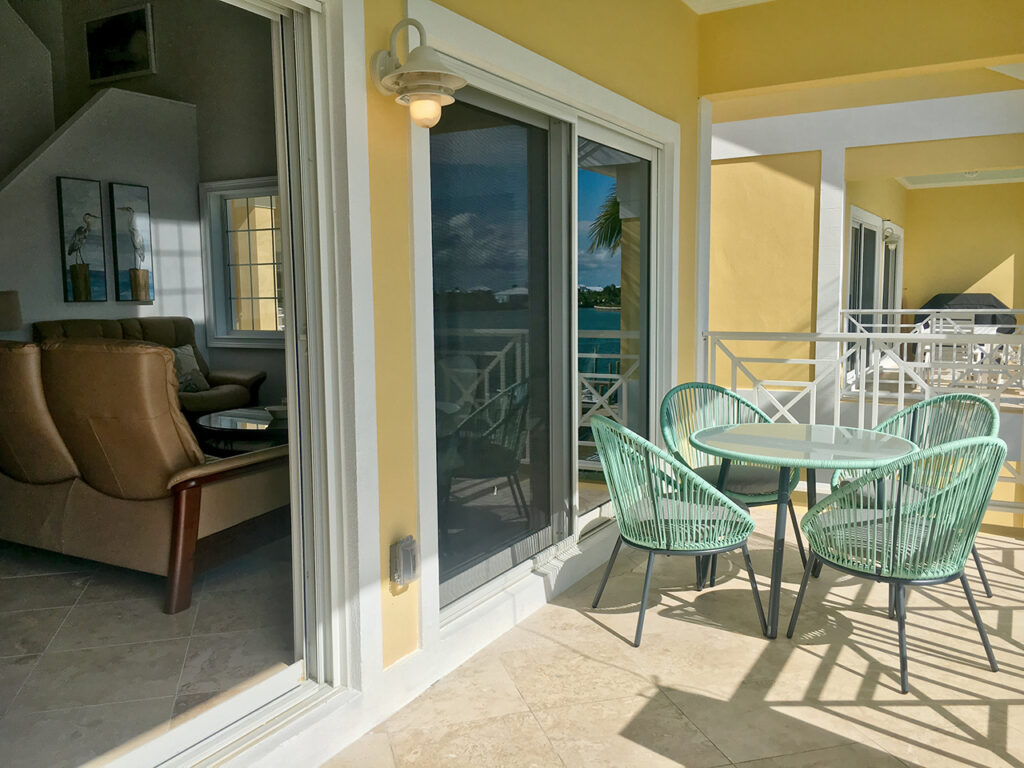 Pineapple Point Resort 10 - To Interior Via Sliding Glass Doors