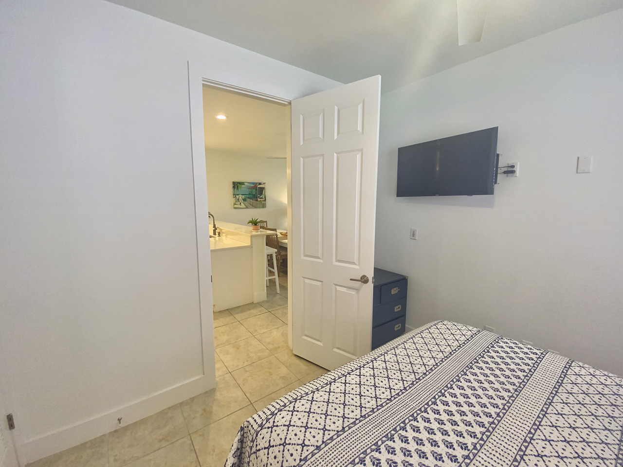 Bahama Beach Club 2067 - Guest Bedroom 1 - 2